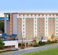 Comfort Inn  Suites Presidential - Accommodation Dallas