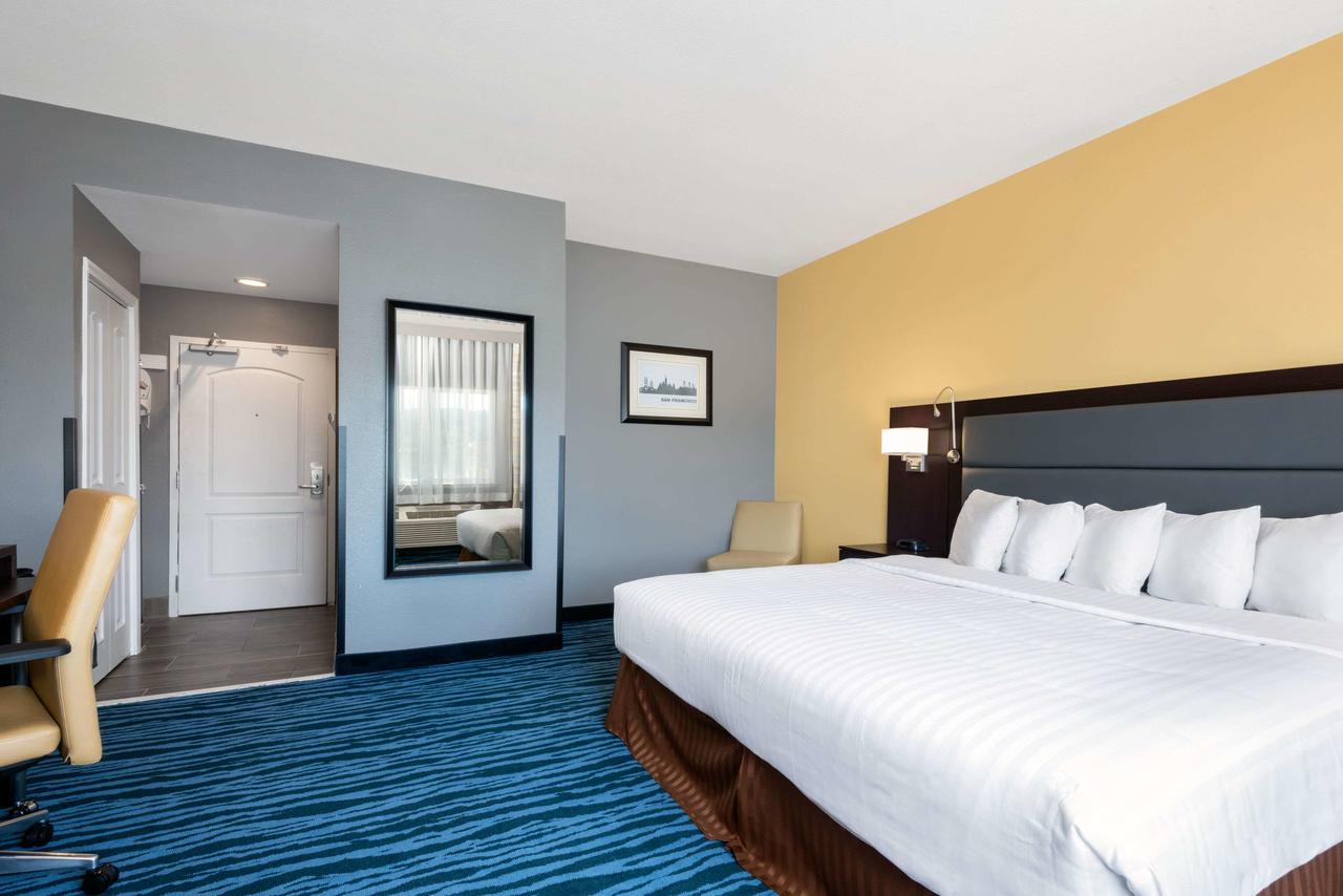 Days Inn By Wyndham San Francisco International Airport W - thumb 18