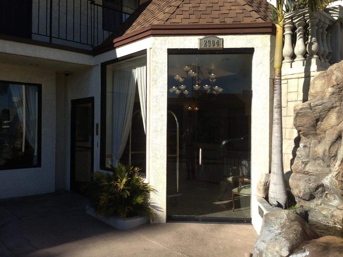 Jolly Roger Hotel - thumb 12