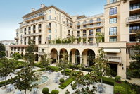 Booking Beverly-hills Accommodation Dallas