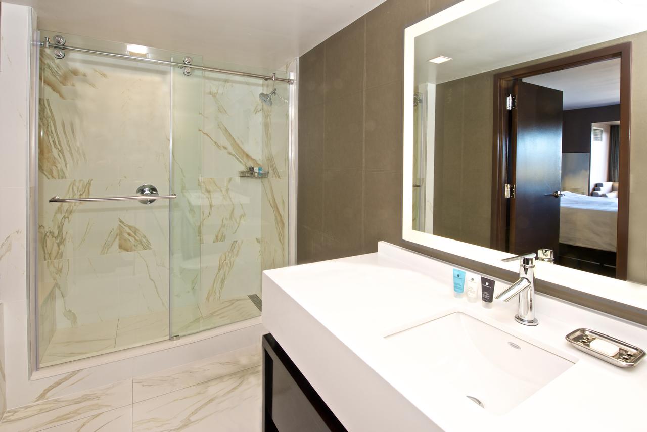 Beverly Hills Marriott - thumb 37