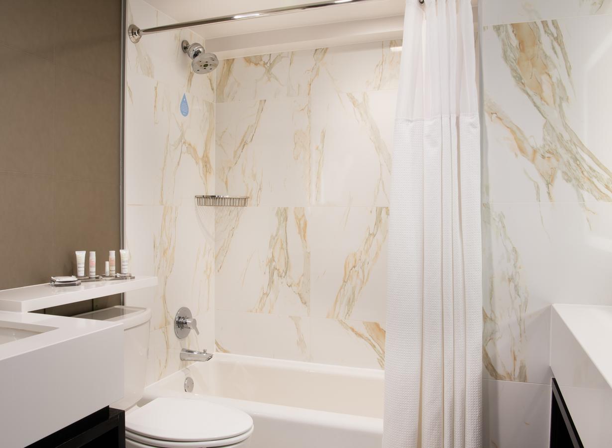 Beverly Hills Marriott - thumb 3
