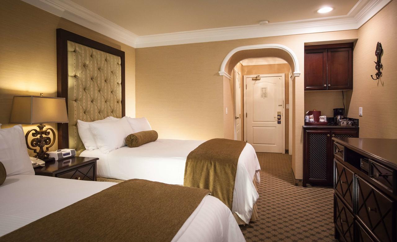 Best Western Plus Sunset Plaza Hotel - thumb 10