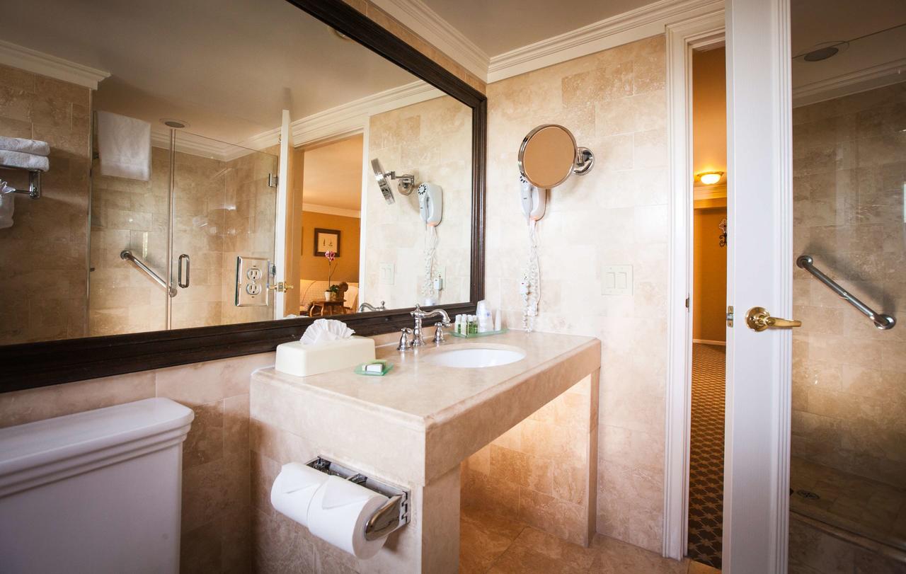 Best Western Plus Sunset Plaza Hotel - thumb 17