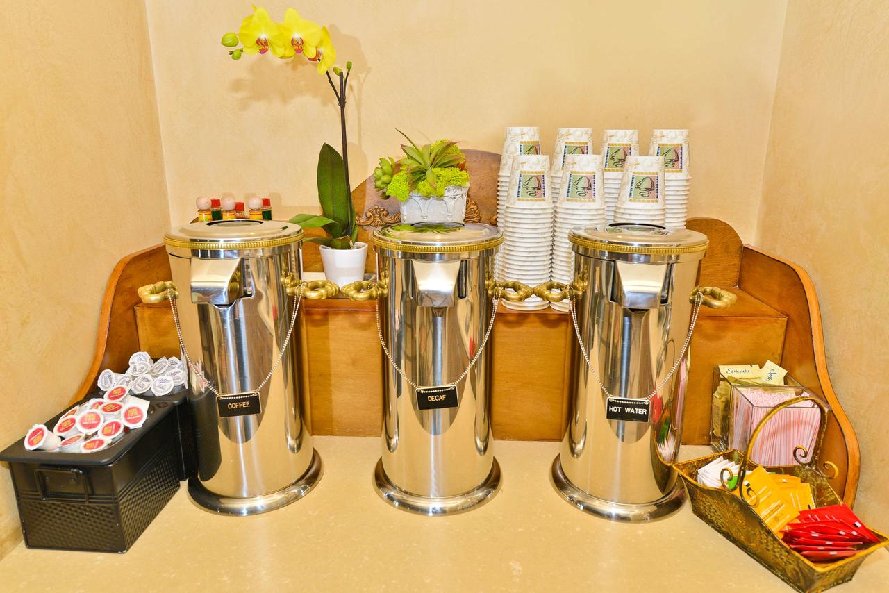 Best Western Plus Sunset Plaza Hotel - thumb 6