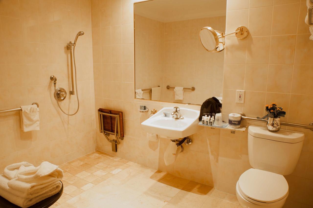 Best Western Plus Sunset Plaza Hotel - thumb 2