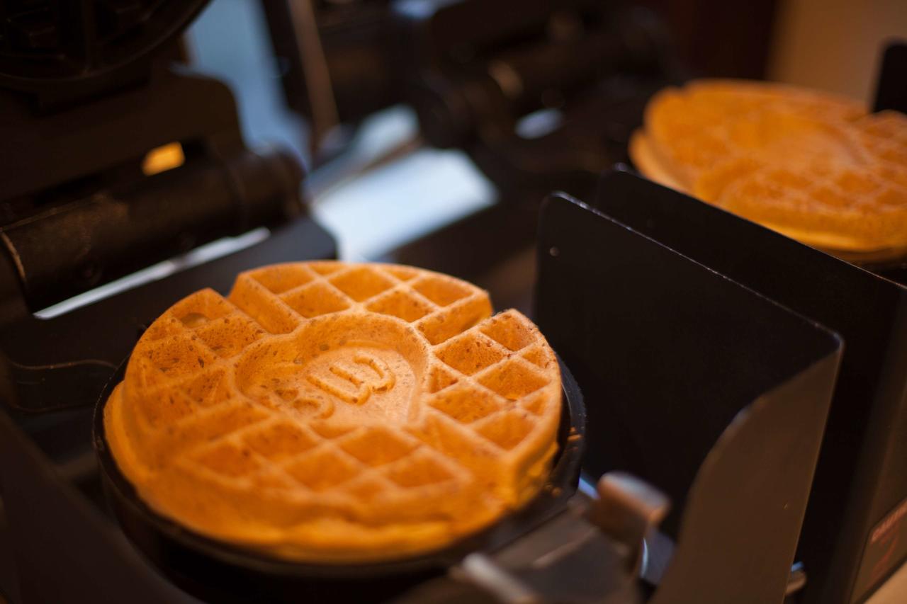 Best Western Plus Sunset Plaza Hotel - thumb 27