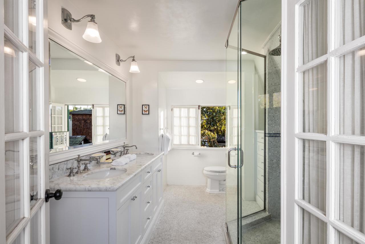 The Charlie West Hollywood - thumb 25