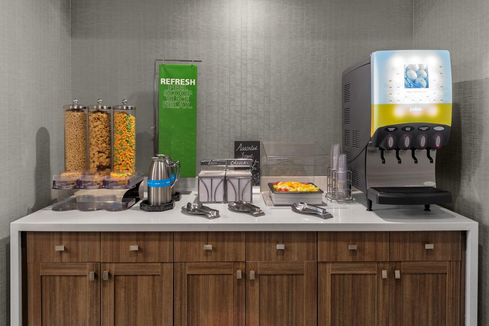 Hampton Inn & Suites Los Angeles/Hollywood, CA - thumb 10