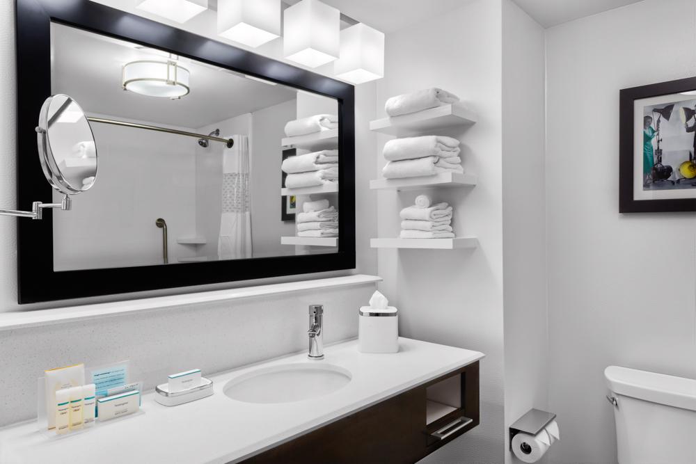 Hampton Inn & Suites Los Angeles/Hollywood, CA - thumb 23