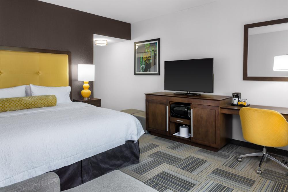 Hampton Inn & Suites Los Angeles/Hollywood, CA - thumb 19