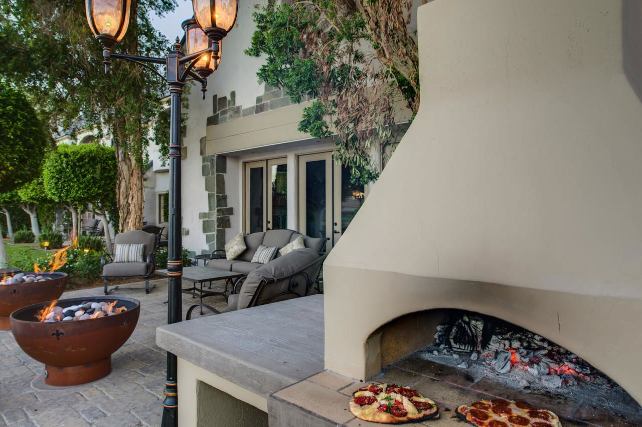 The Chateau At Lake La Quinta - thumb 36