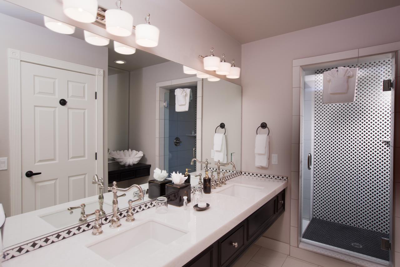 The Chateau At Lake La Quinta - thumb 18