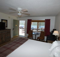 Western Riviera Lakeside Lodging - Accommodation Dallas