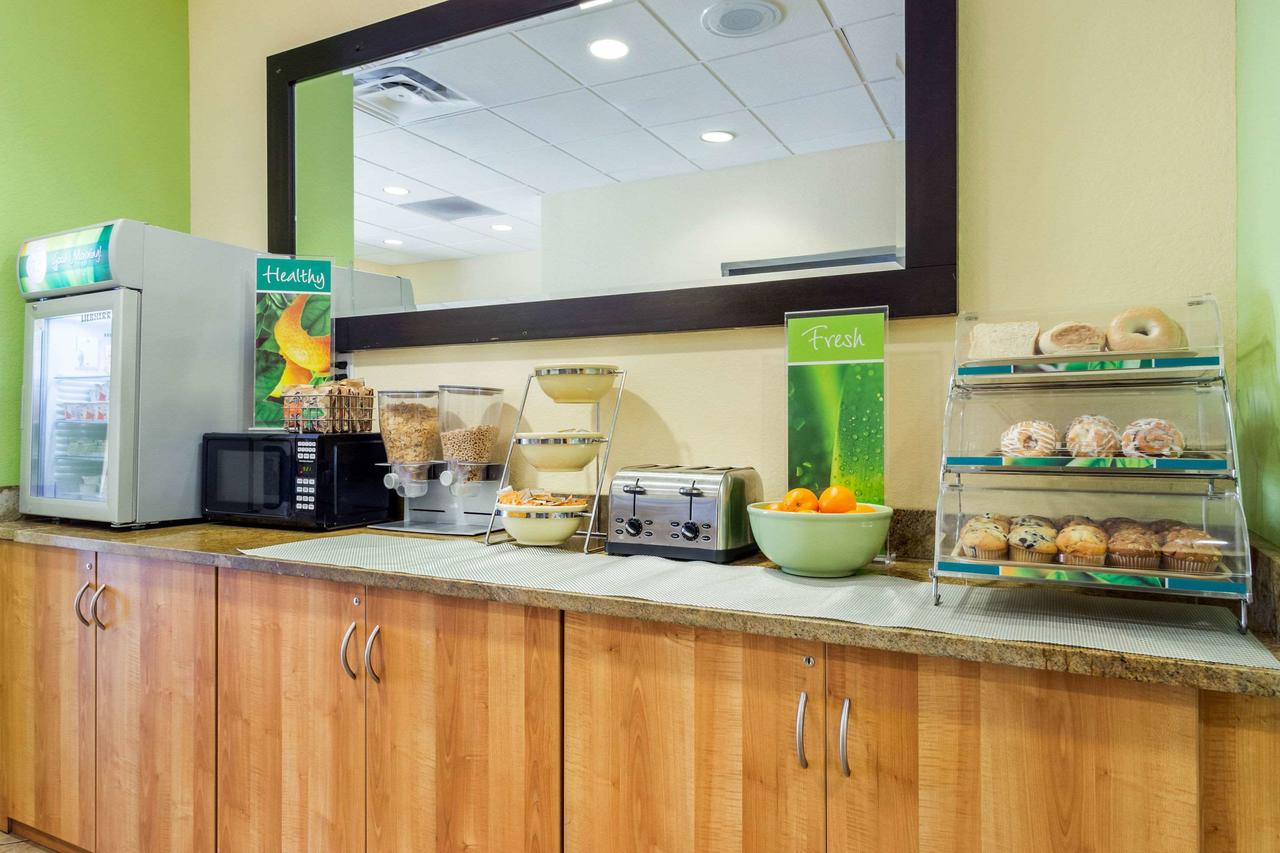 Quality Inn & Suites Lehigh Acres Fort Myers - thumb 38