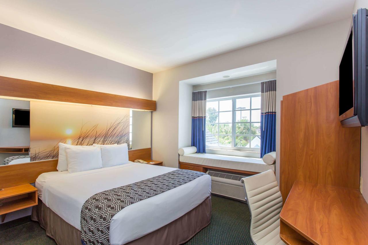 Microtel Inn And Suites By Wyndham Port Charlotte - thumb 26