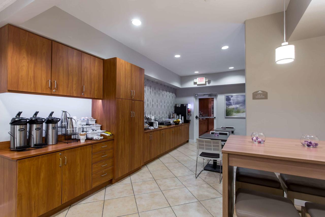 Microtel Inn And Suites By Wyndham Port Charlotte - thumb 13