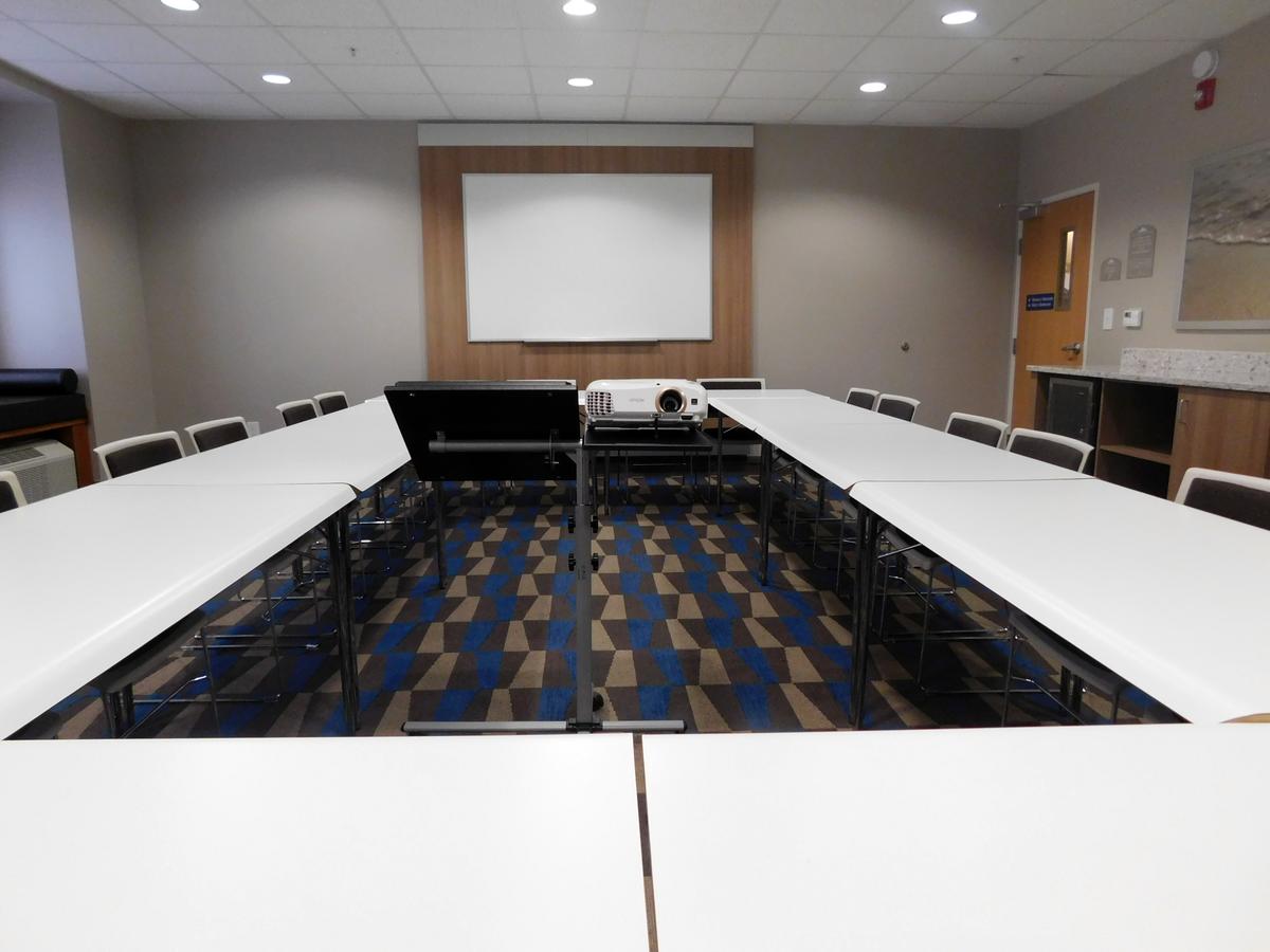 Microtel Inn And Suites By Wyndham Port Charlotte - thumb 4