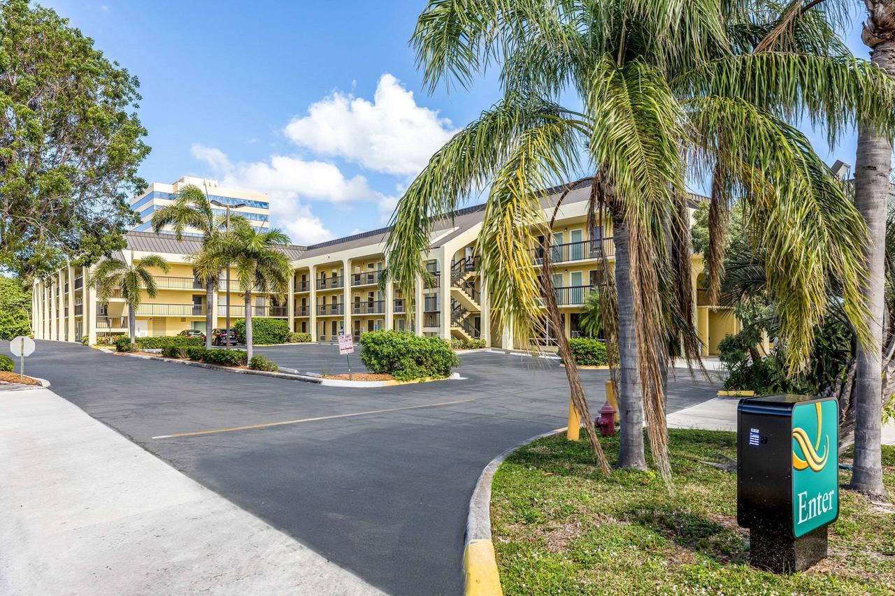Quality Inn Palm Beach International Airport - thumb 0