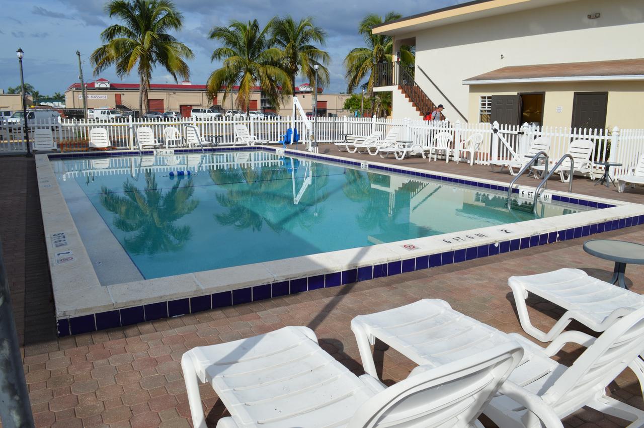 Americas Best Value Inn Fort Myers - thumb 12