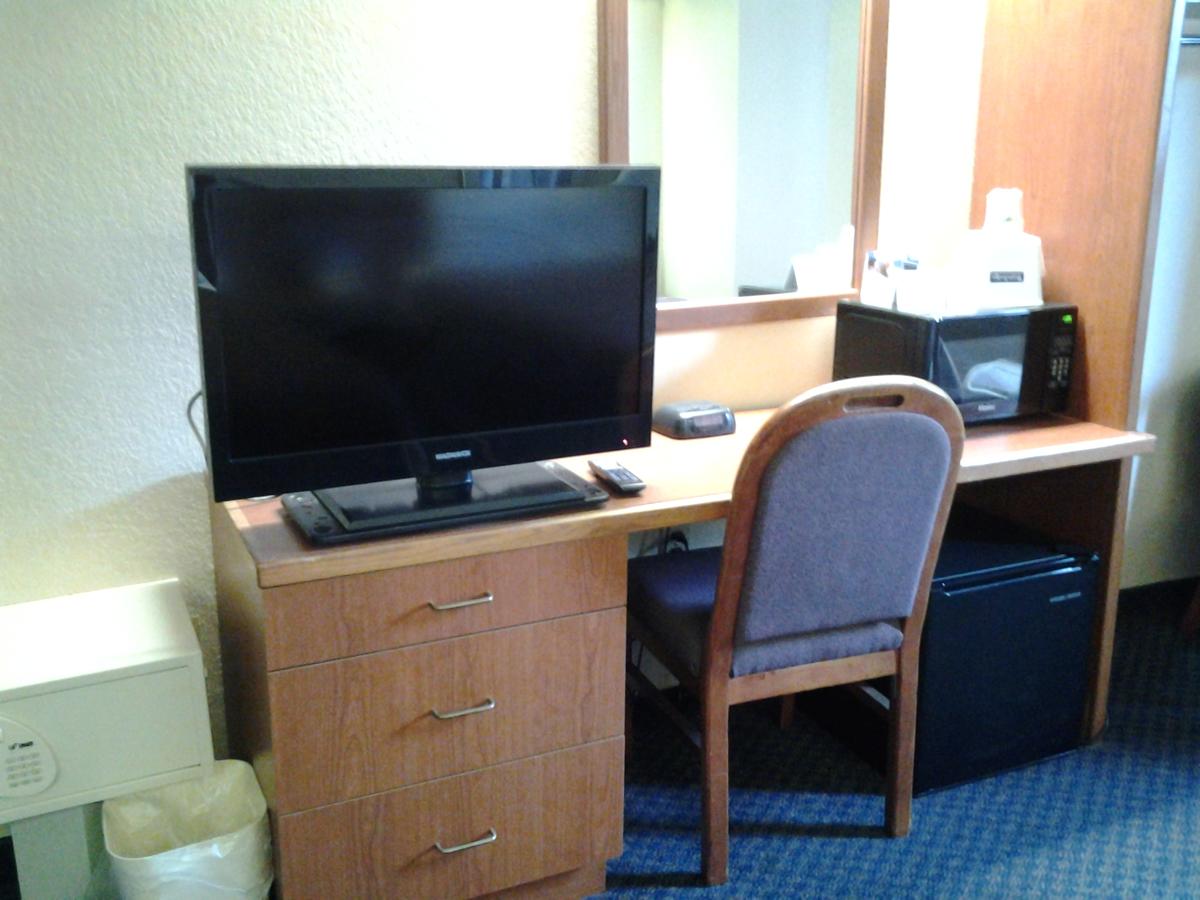 Travelodge By Wyndham Fort Myers Airport - thumb 22