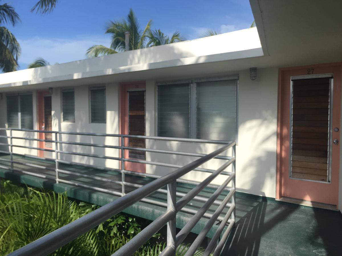 El Patio Motel - thumb 27