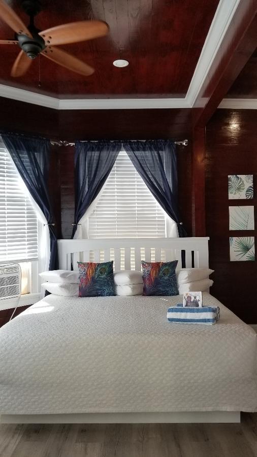 The Palms Hotel - thumb 19