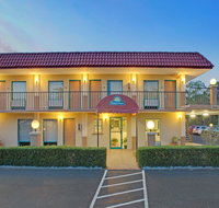 Days Inn by Wyndham Clearwater/Central - Accommodation Dallas