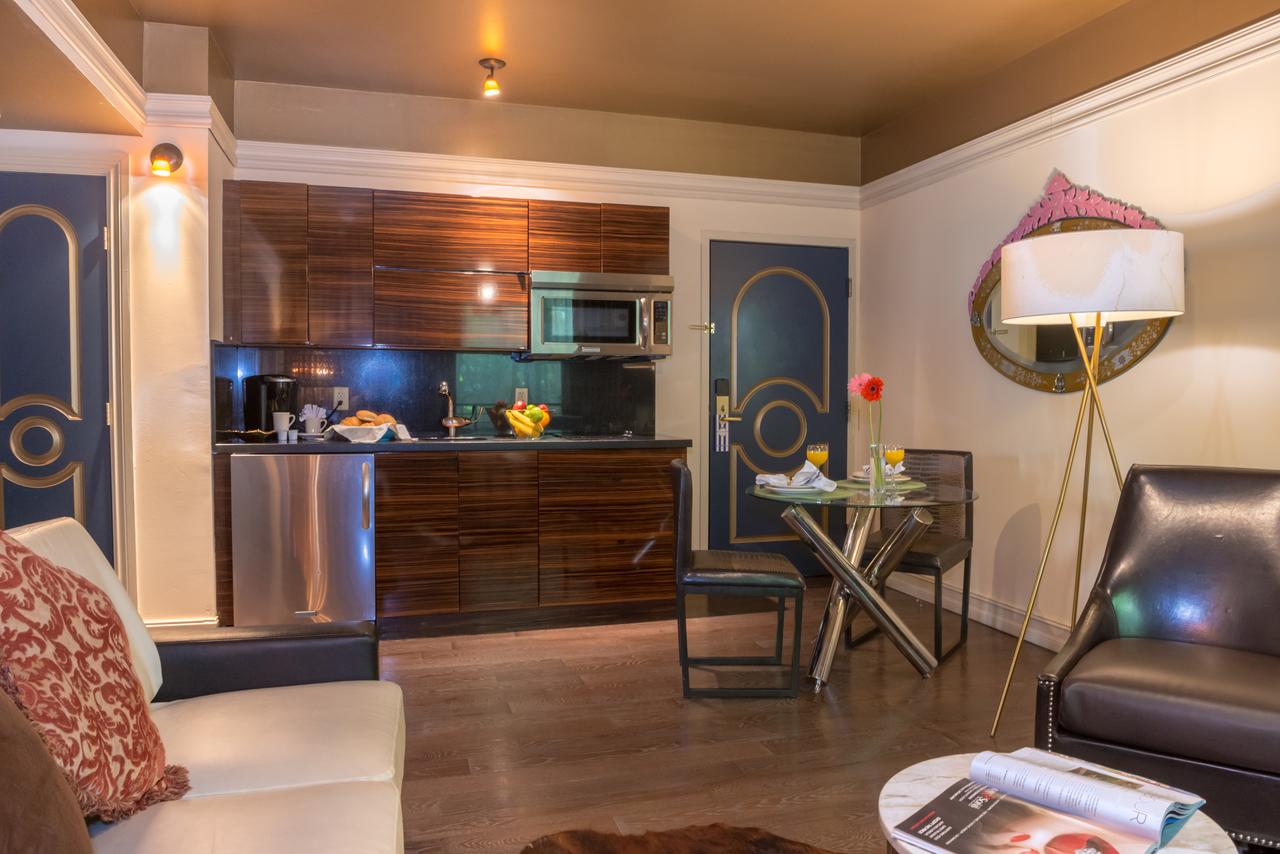 Riviera Suites - thumb 1