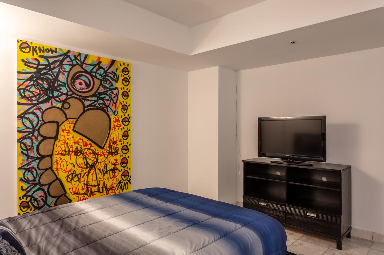 3 Bedroom Condo With Balcony View - thumb 17