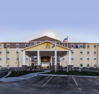 MainStay Suites Watford City - Accommodation Dallas
