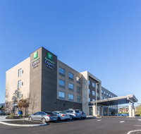 Holiday Inn Express  Stes Florence-Arpt - Accommodation Dallas