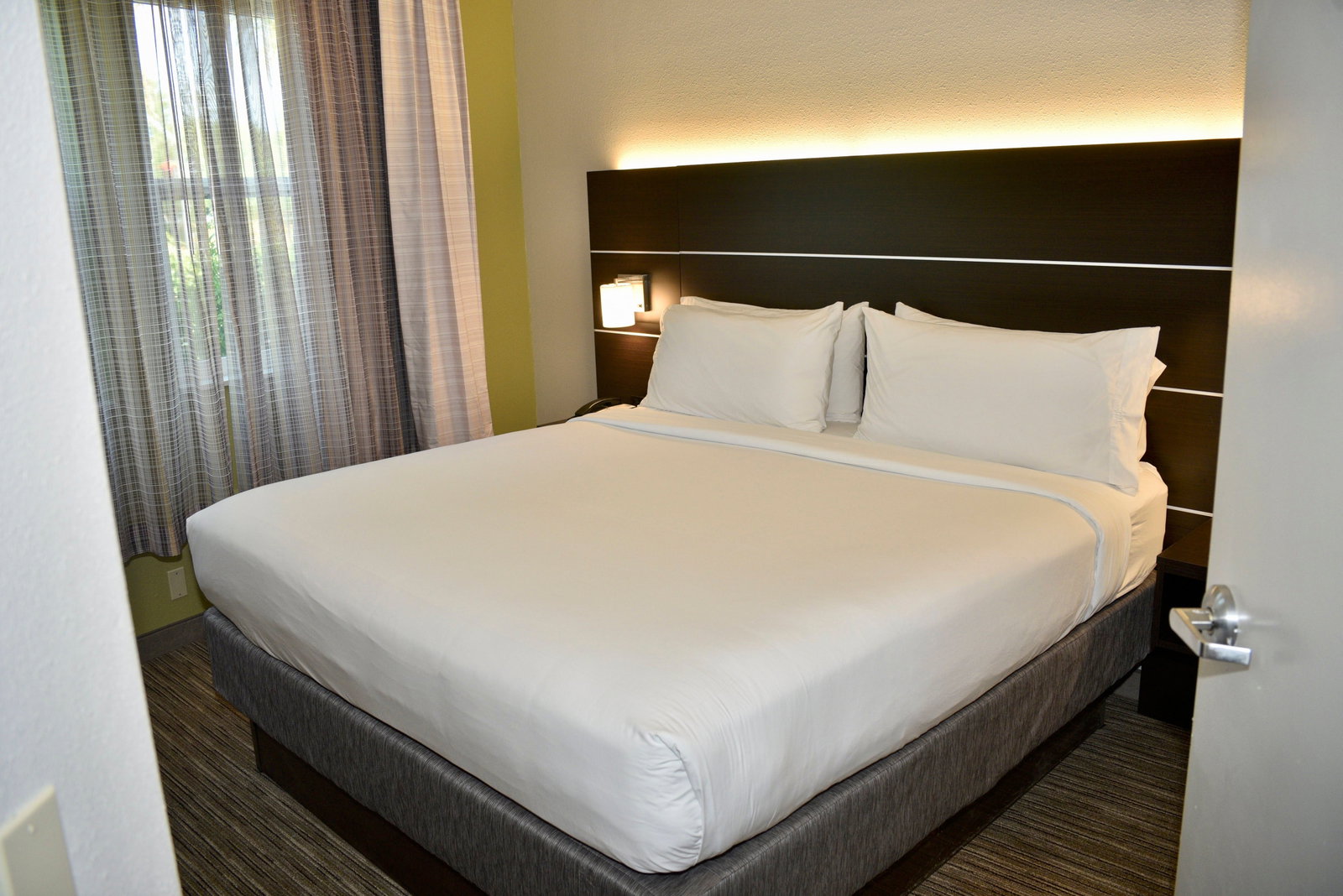 Holiday Inn Express - thumb 13
