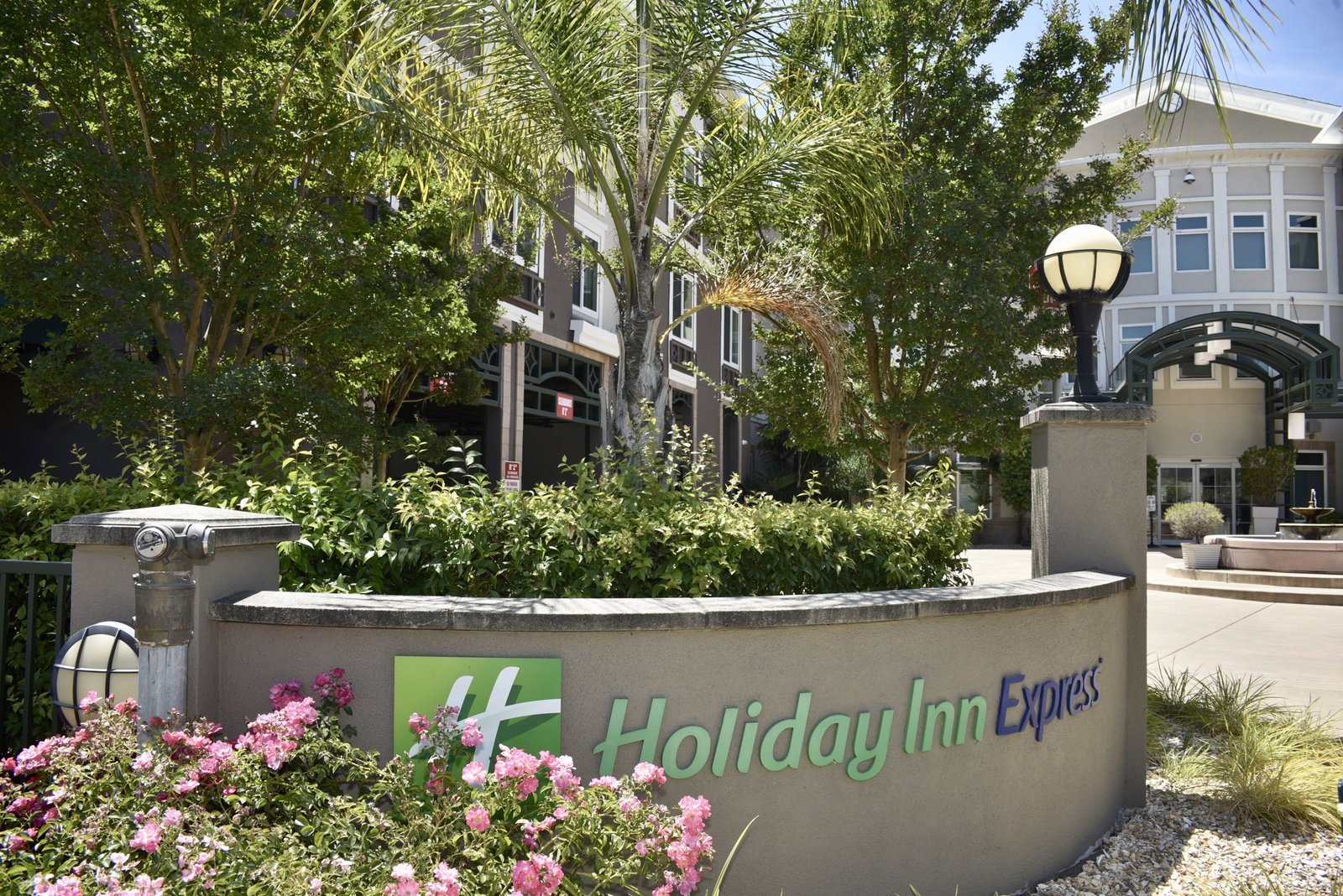 Holiday Inn Express - thumb 15