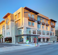 Holiday Inn Windsor Wine Country - Accommodation Dallas