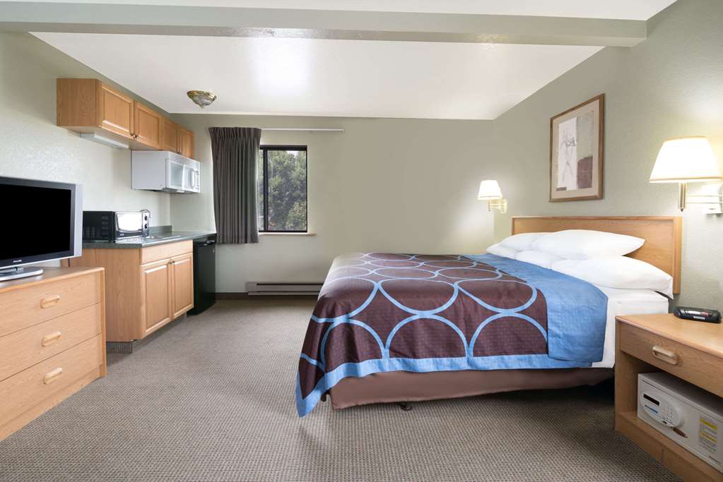 Super 8 Billings - thumb 12