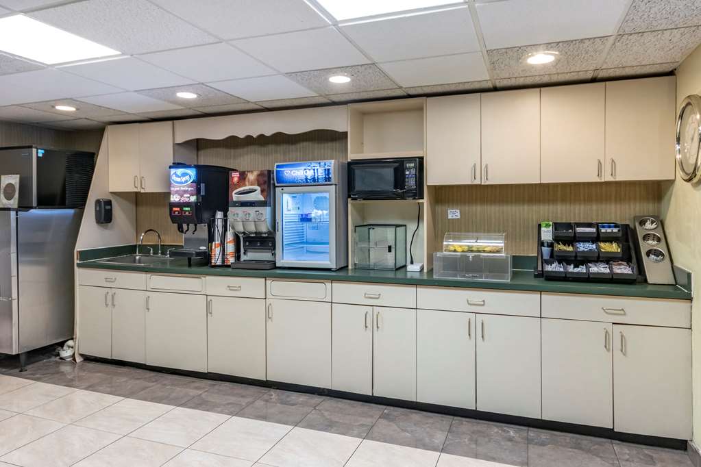 Econo Lodge Billings - thumb 11