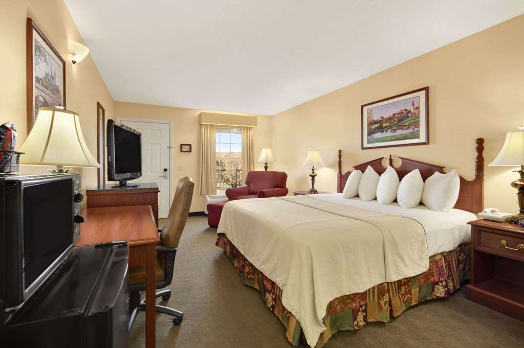 Baymont Inn & Suites Warner Robins - thumb 7