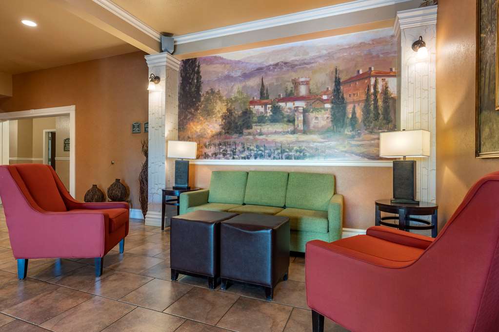 Comfort Inn & Suites - thumb 2