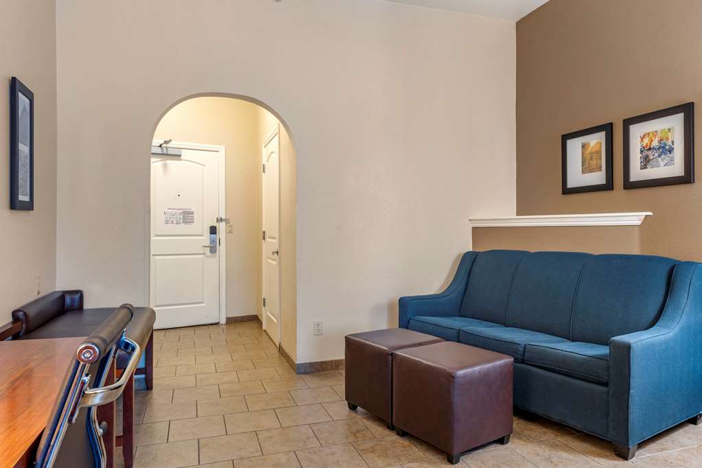 Comfort Inn & Suites - thumb 15