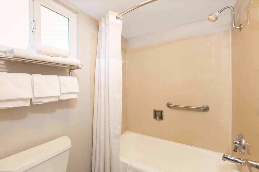 Days Inn Ukiah - thumb 11