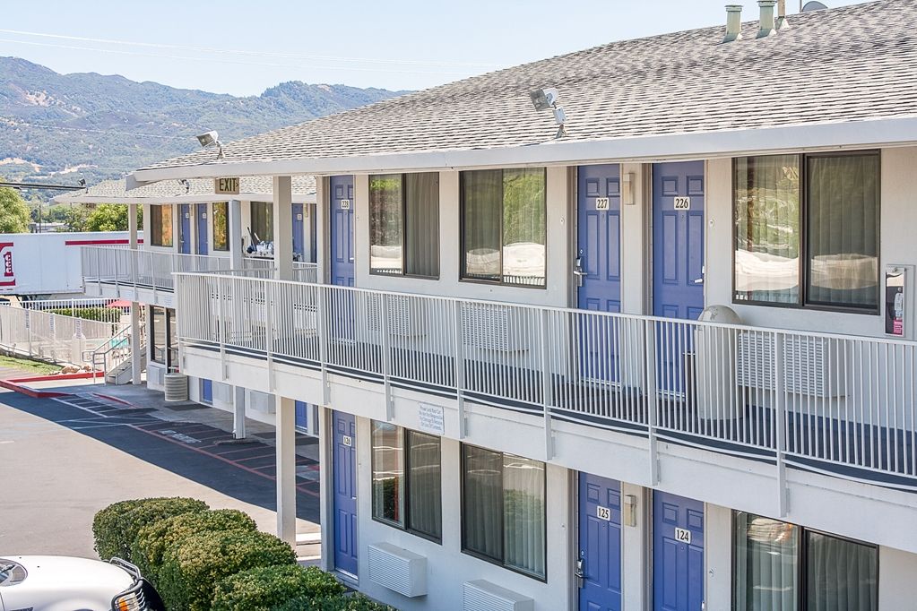 Motel 6 Ukiah - thumb 0