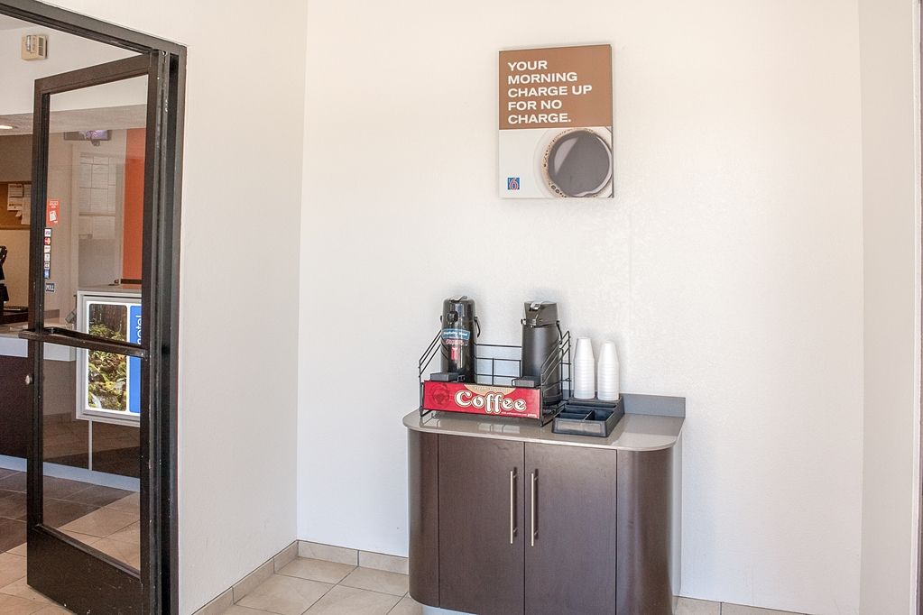 Motel 6 Ukiah - thumb 8