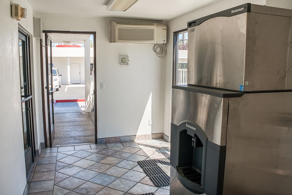 Motel 6 Ukiah - thumb 16