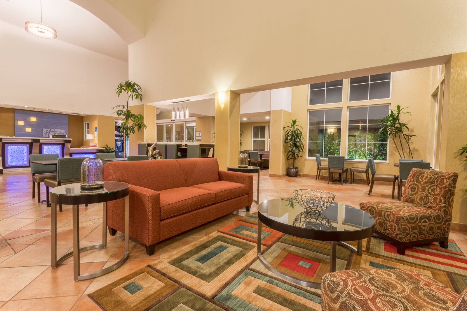 Holiday Inn Express Hotel & Suites - thumb 3