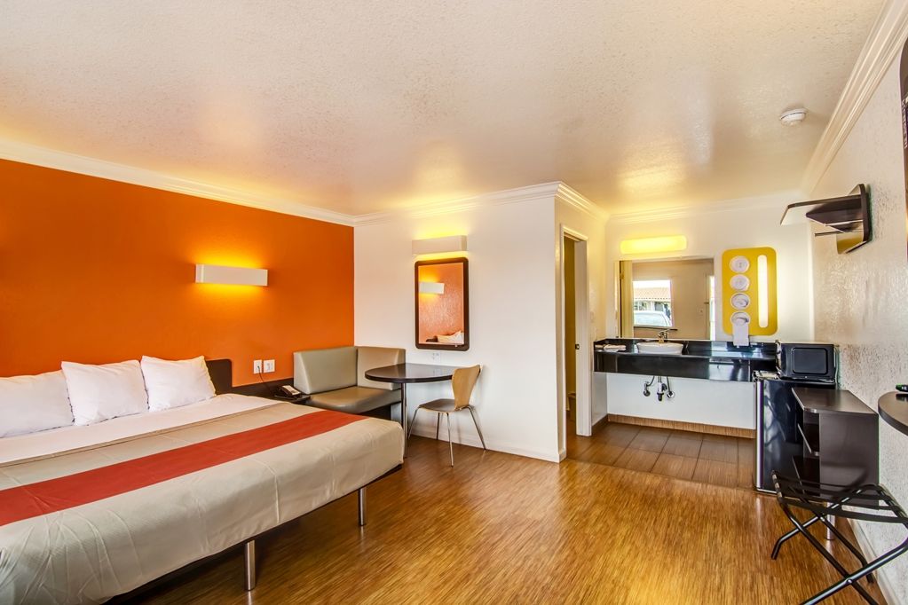 Motel 6 Manteca - thumb 11