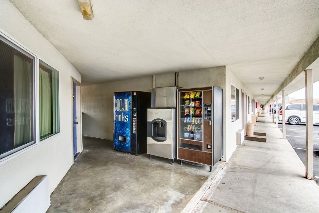 Motel 6 Manteca - thumb 17