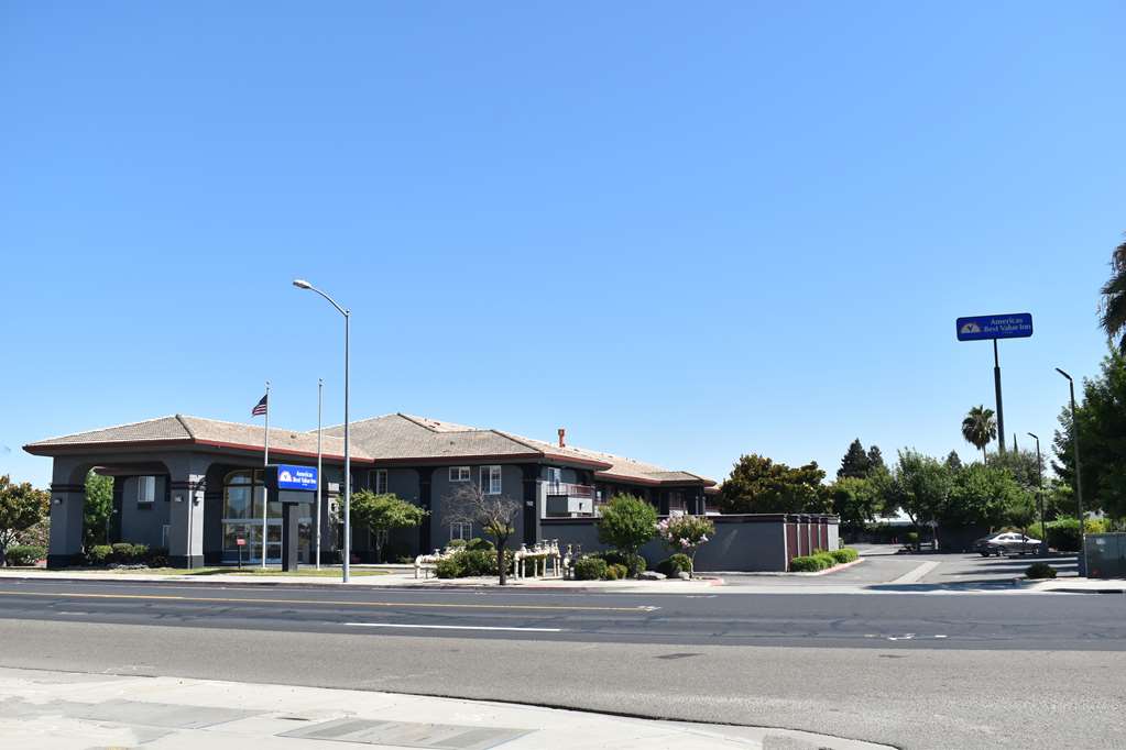 Americas Best Value Inn Manteca - thumb 1
