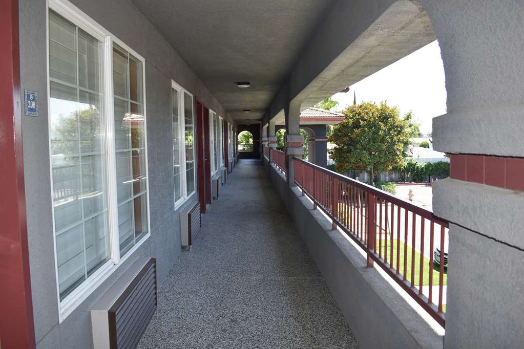 Americas Best Value Inn Manteca - thumb 2