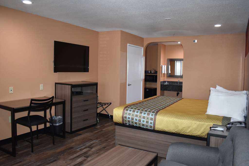 Americas Best Value Inn Manteca - thumb 9